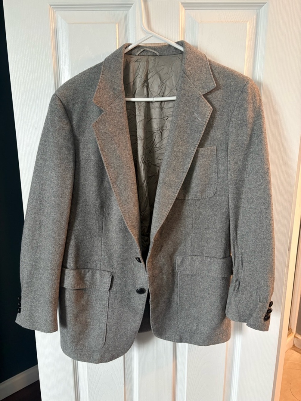 Classic Men's Gray Wool Blazer